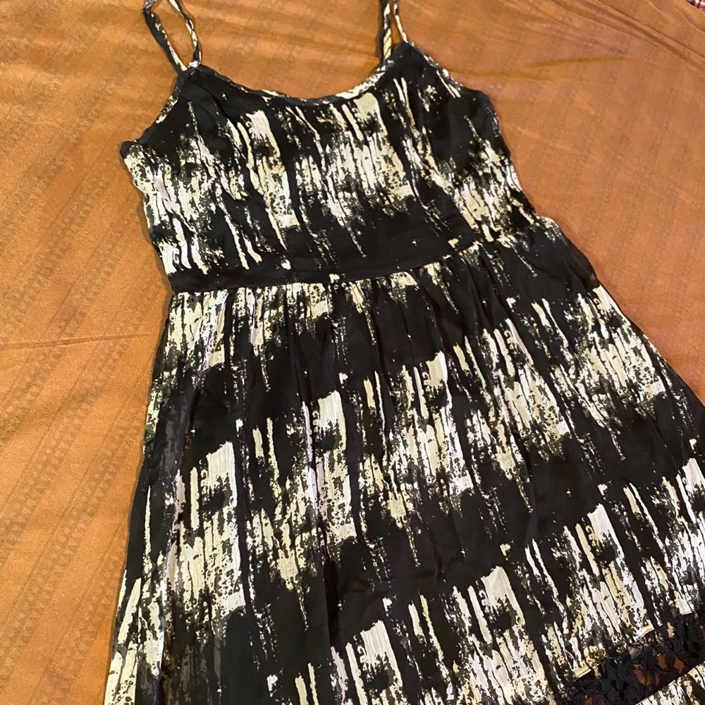 Dress - Picture 2 of 4